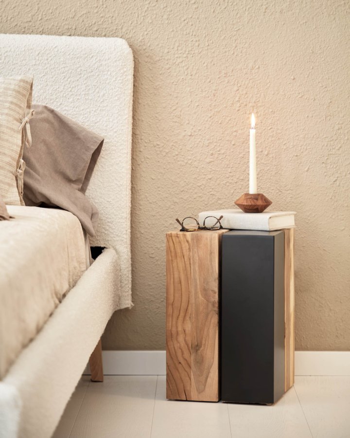 KAVE HOME Ognak sidebord - natur teaktr og metal, kvadratisk (29x29)