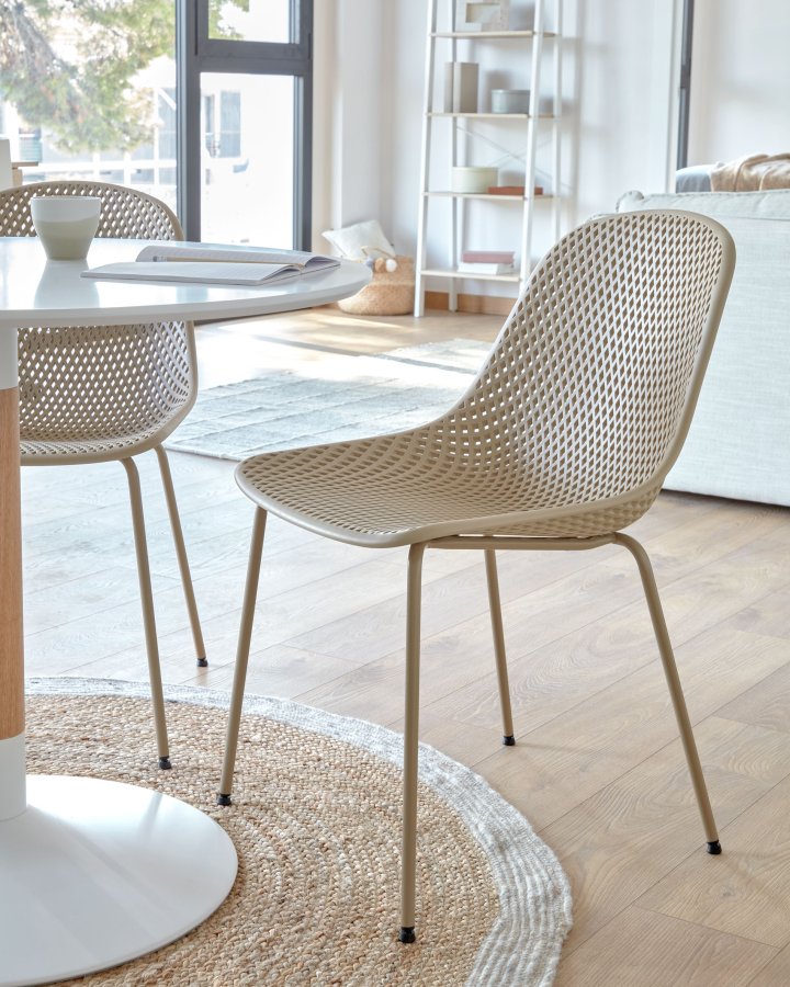 KAVE HOME Quinby spisebordsstol - beige plast og metal