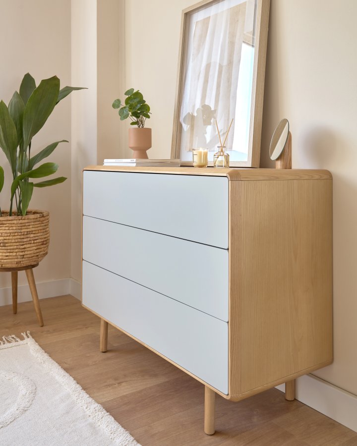 KAVE HOME Anielle kommode, m. 3 skuffer - gr/natur askefinér/asketr