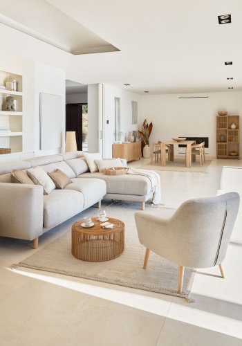 KAVE HOME Candela lnestol - beige stof og natur bgetr