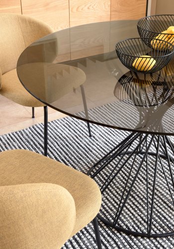 KAVE HOME Minna spisebordsstol - sennepsgul stof og metal