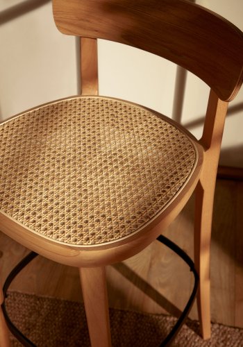 KAVE HOME Romane barstol, m. rygln og fodsttte - natur rattan og natur/sort askefiner/bg