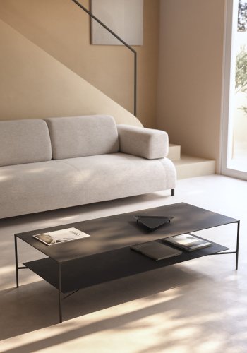 KAVE HOME Azisi sofabord, m. hylde - sort glas og sort stl (140x60)