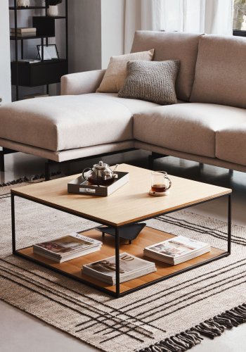 KAVE HOME Yoana sofabord, m. 1 bund hylde - natur egetrsfinér og hvid jern (80x80)