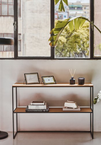 KAVE HOME Yoana konsolbord, m. 1 hylde - natur egetrsfinér og hvid jern (120x30)