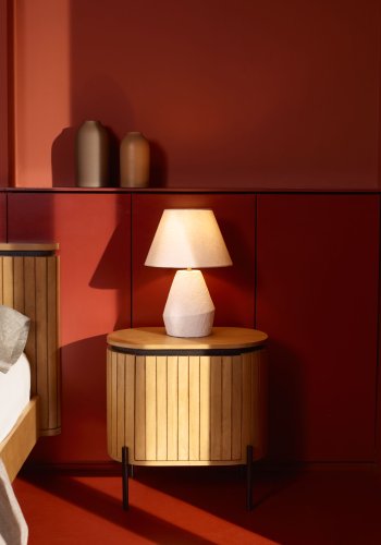 KAVE HOME Noara bordlampe, rund - hvid linned og magnesium (30)