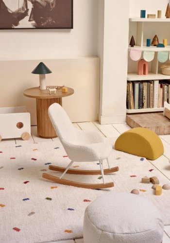 KAVE HOME Ivette brne gyngestol, m. armln - hvid stof/stl og brun asketr 