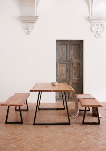 KAVE HOME Sono spisebord - natur akacietr og sort stl (200X95)