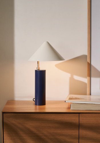 KAVE HOME Shiva bordlampe - hvid og bl jern