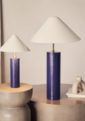KAVE HOME Shiva bordlampe - hvid og bl jern