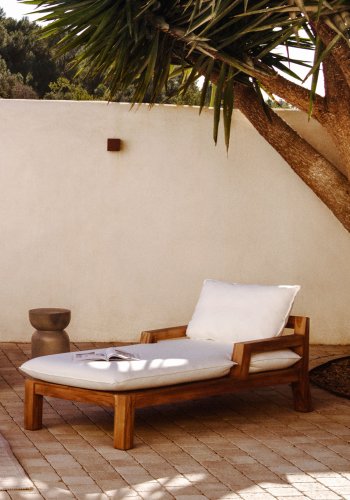 KAVE HOME Forcanera liggestol, m. hvid hynde - brun teaktr