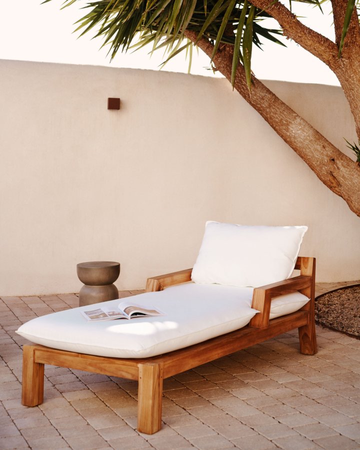 KAVE HOME Forcanera liggestol, m. hvid hynde - brun teaktr