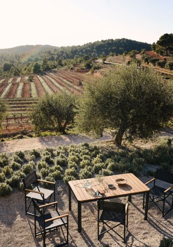 KAVE HOME Llado havestol, foldbar - natur teak og sort stof/aluminium