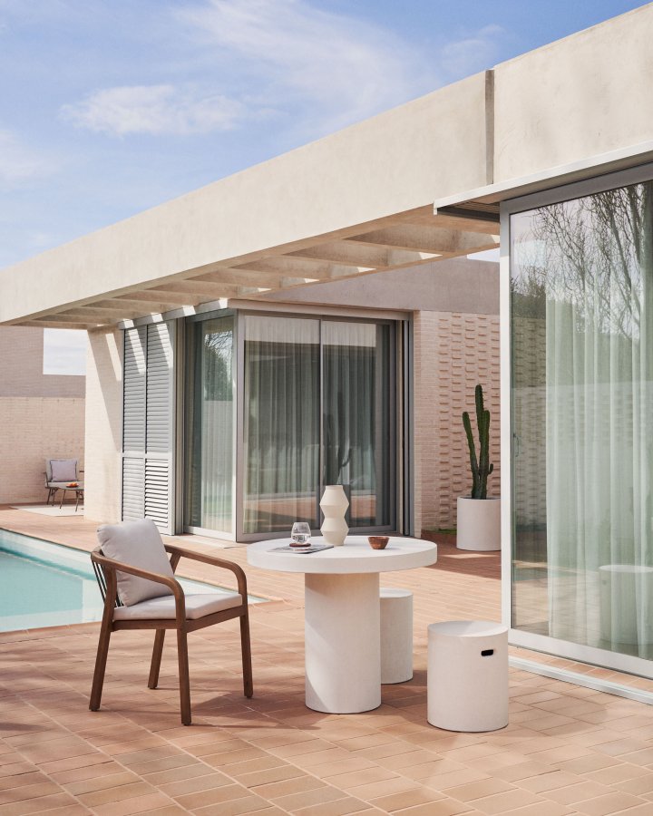 KAVE HOME Malaret havestol, m. armln og hynder - natur eukalyptustr og beige snor