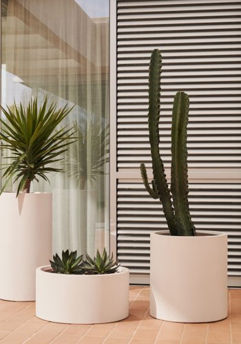 KAVE HOME Aiguablava urtepotteskjuler, rund - hvid cement (52)