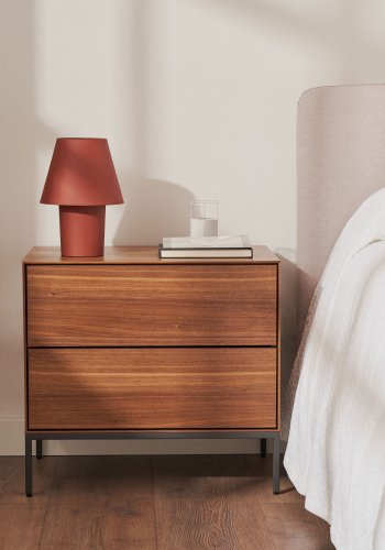 KAVE HOME Vedrana sidebord, m. 2 skuffer - brun valnddefiner og sort stl (60x40)