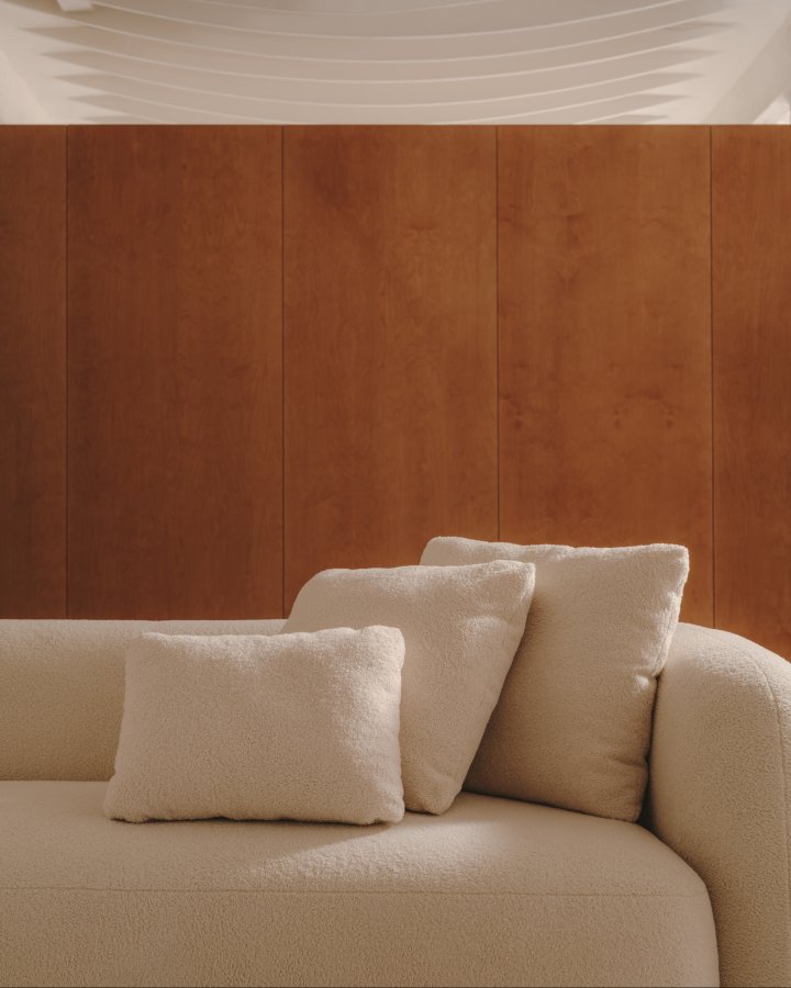 KAVE HOME Martina ecru bouclé pude 60 x 52 cm