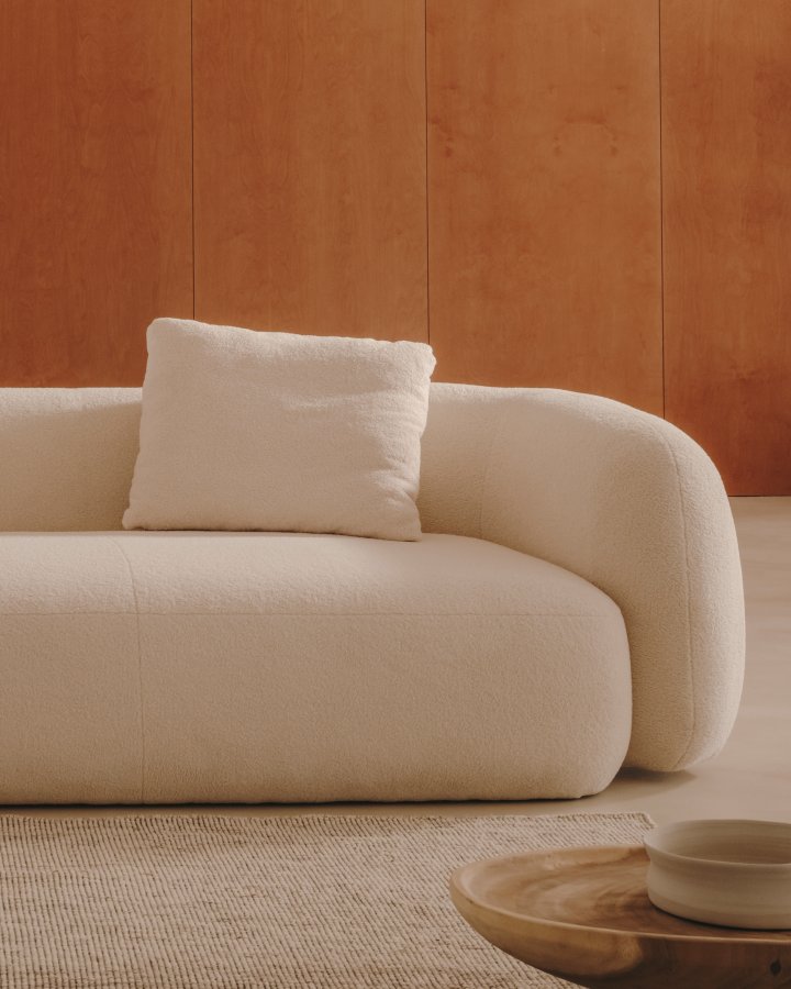 KAVE HOME Martina pude ecru bouclé 47 x 36 cm