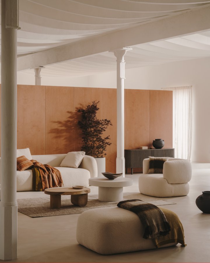 KAVE HOME Martina fodskammel i ecru chenille 123 x 85 cm