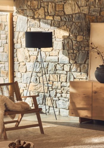 KAVE HOME Ikia gulvlampe - sort bomuld/polyester og sort metal