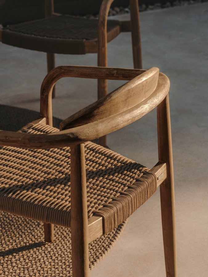 KAVE HOME Glynis havestol m. armln - beige reb og natur eukalyptustr