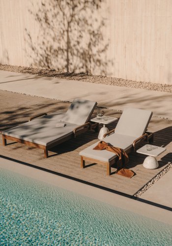 KAVE HOME Saura sofabord i hvid terrazzo med hvid terrazzo plade 32 x 48 x 48