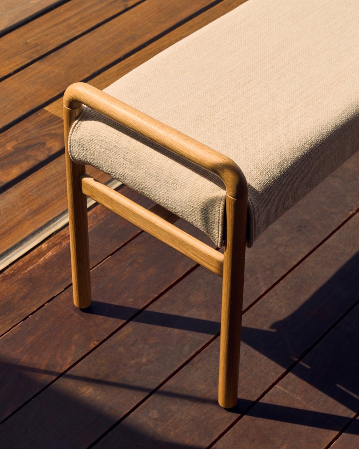 KAVE HOME Macaret bnk med aftageligt betrk massivt egetr med naturlig finish 120 cm FSC Mix Credi