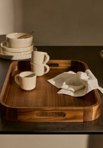 KAVE HOME Sesilu stor bakke lavet af FSC 100% akacietr