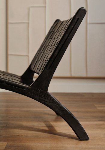 KAVE HOME Calixta loungestol, u. armln - sort hndflettet lder og sort mahognitr 