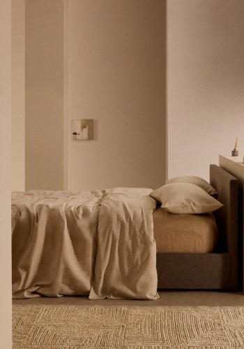 KAVE HOME Nahiri sengeramme, m. sengegavl og opbevaring - gr (til en 160x200 cm madras)