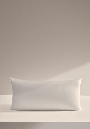 KAVE HOME Nyla mikrofiberpude 80 x 40 cm