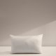 KAVE HOME Fluff fyldpude - hvid stof i genbrugsfibre og polyesterfiber (40x60)