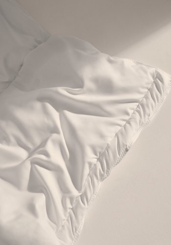 KAVE HOME Mistral dyne - hvid stof (150X220)