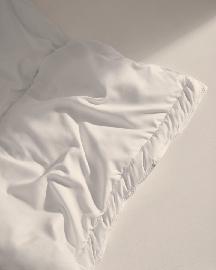 KAVE HOME Mistral dyne - hvid stof (220x200)