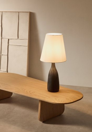 KAVE HOME Luvia bordlampe med trfod i sortmalet finish