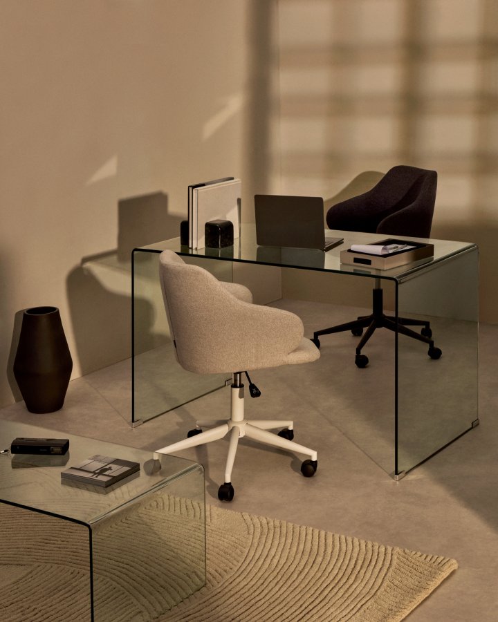 KAVE HOME Einara kontorstol, m. armln - lysegr stof og polypropylen