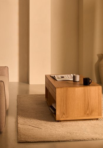 KAVE HOME Alguema sofabord, m. 2 skuffer  og 2 rum - natur egefiner (140x60)