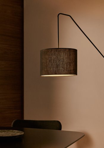 KAVE HOME Jex vglampe lavet af sortmalet metal