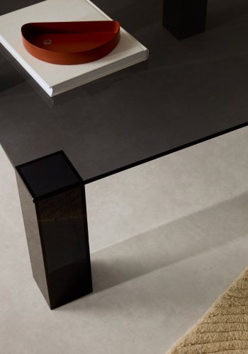 KAVE HOME Adularia sidebord, kvadratisk - mrkegr hrdet glas (85x85)