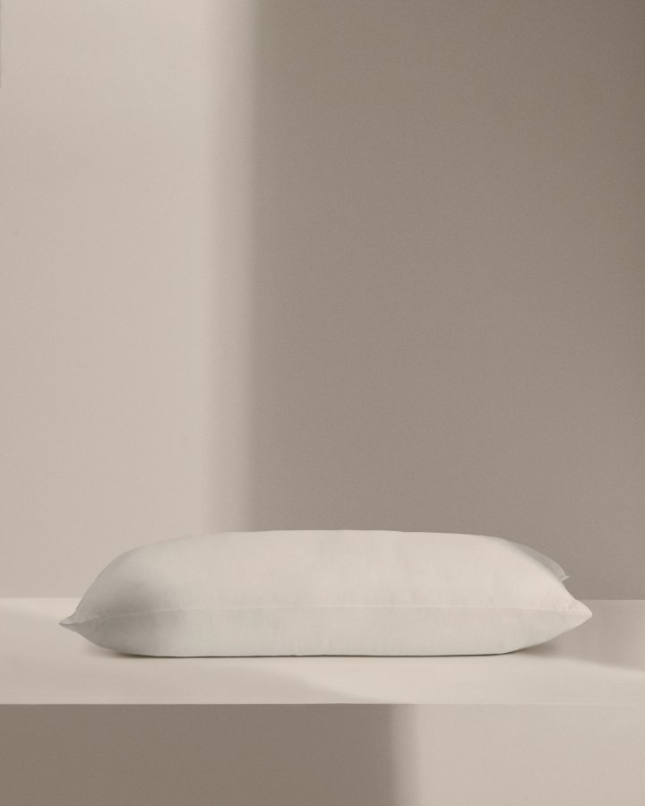 KAVE HOME Duca pude med 10% dun og 90% fjer 80 x 40 cm