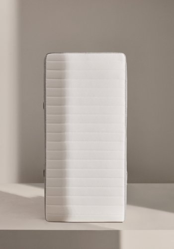 KAVE HOME Yoko skummadras 90 x 190 cm