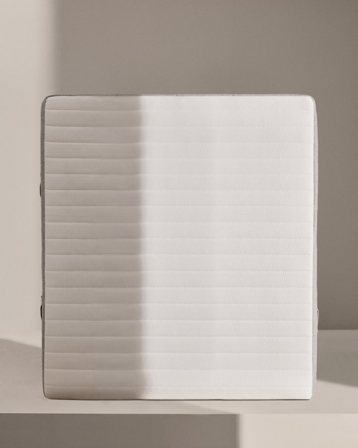 KAVE HOME Yoko skummadras 160 x 200 cm