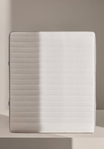 KAVE HOME Yoko skummadras 150 x 190 cm