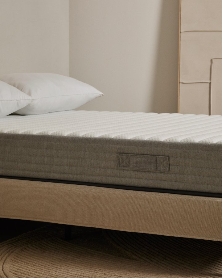 KAVE HOME Yoko skummadras 90 x 190 cm