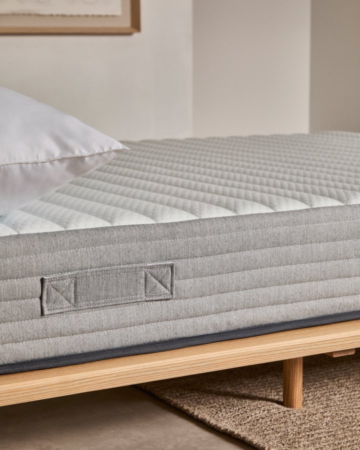 KAVE HOME Juno madras med pocketfjedre 135 x 190 cm