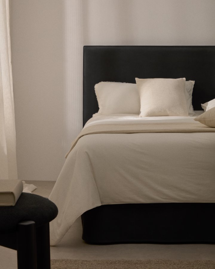 KAVE HOME Jaira seng i antracitgr hr og bomuld med aftageligt betrk til en 180 x 200 cm FSC Mix