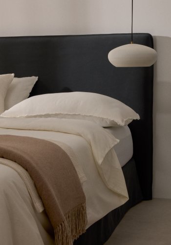 KAVE HOME Jaira seng i antracitgr hr og bomuld med aftageligt betrk til en 180 x 200 cm FSC Mix