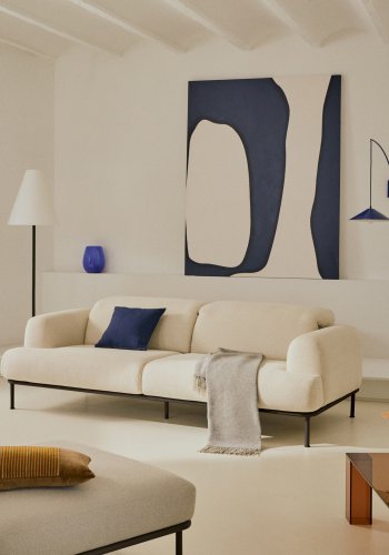 KAVE HOME Aurum 3-pers. sofa, m. tilbagelnet nakkesttte - ecru chenille og matgr metal (234cm)