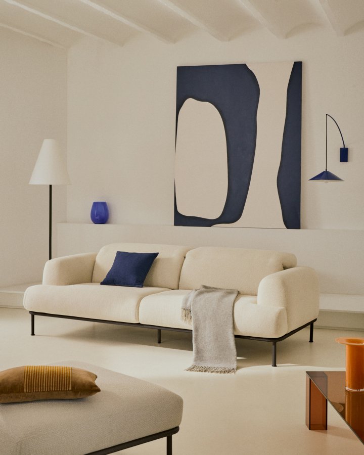 KAVE HOME Aurum 3-pers. sofa, m. tilbagelnet nakkesttte - ecru chenille og matgr metal (234cm)