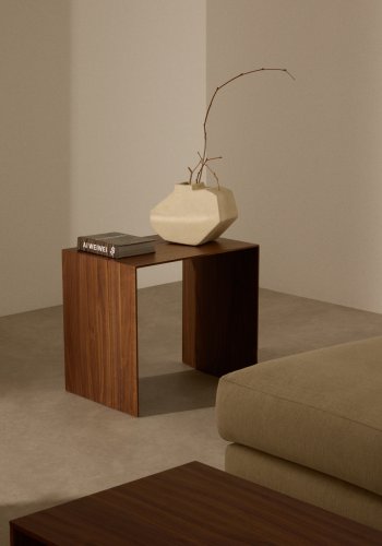 KAVE HOME Litto sidebord i valndfiner med naturlig farvefinish, 55 x 40 cm